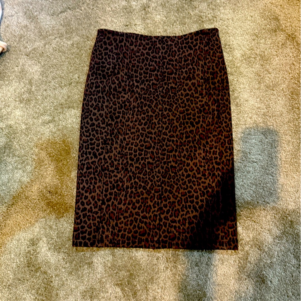 Liverpool fitted skirt